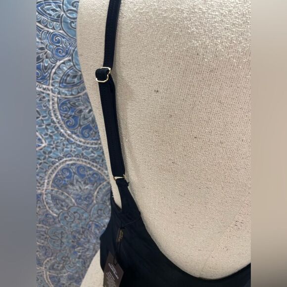 Bathing suit 😎 - Picture 3 of 9